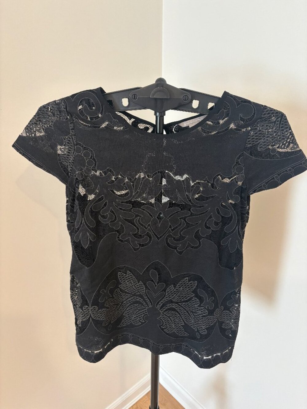 ✨ Banana Republic Regalia Black Lace Top - Size 2